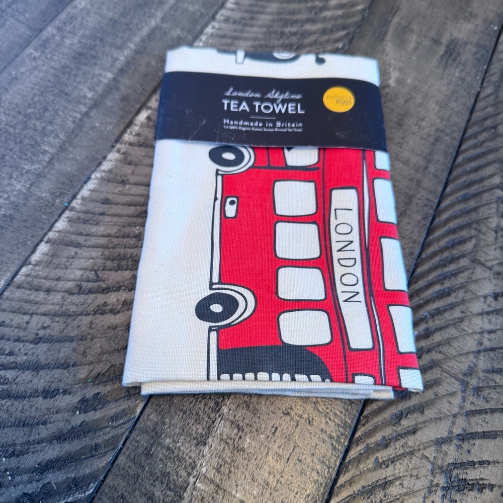 Victoria Eggs London Skyline Big Smoke Tea Towel Cotton Red Bus‎ New